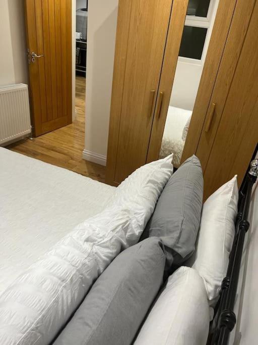 2 Bedroom Apartment In Hampdenrd London Luaran gambar