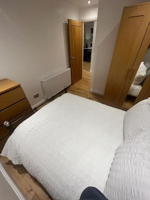 2 Bedroom Apartment In Hampdenrd London Luaran gambar